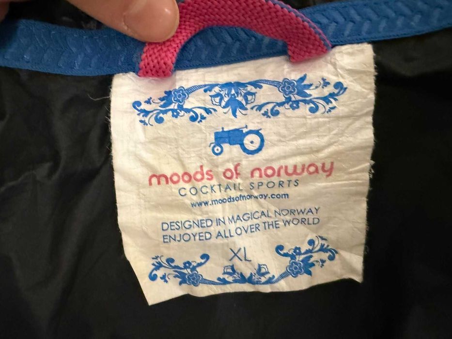 Moods of Norway''оригинално мъжко яке ветровка ХЛ размер