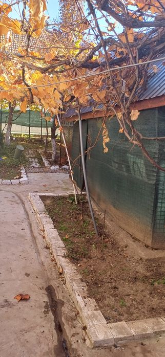 Vând casa mobilată utilata