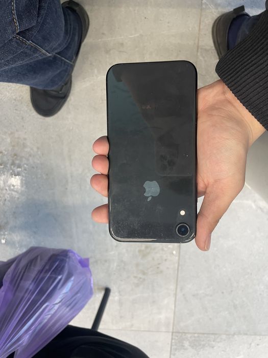 Iphone xr,черный