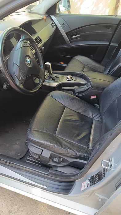 Лек автомобил BMW