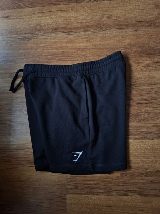 Gymshark панталоните и тениска M- L размер.