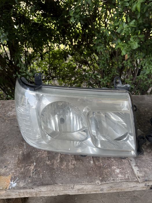 Тайота Ланд Крузер 100