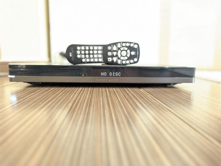 DVD 29 Harman Kardon като ново