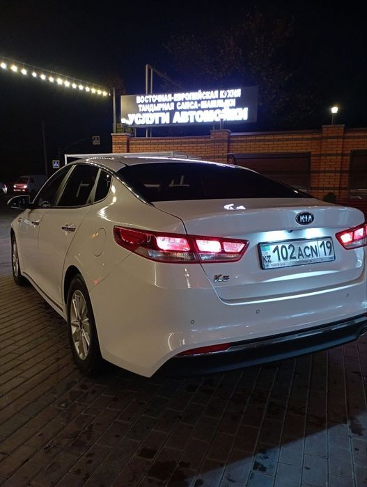 Продам киа к5 срочна