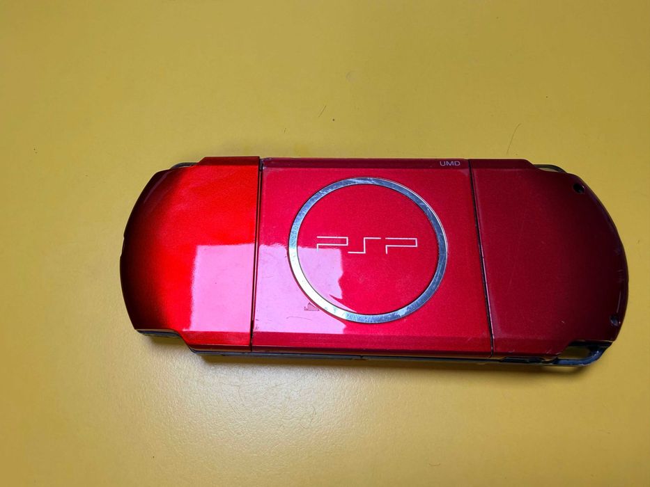 Sony PSP 3000 Playstation Portable - 16G с качени  игри
