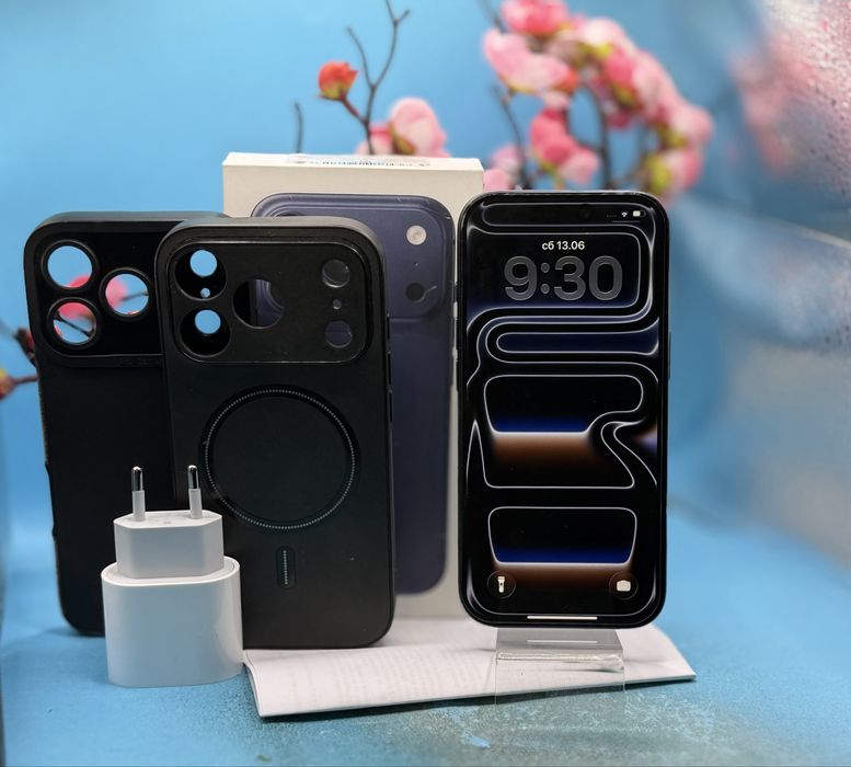 ГАРАНЦИОНЕН!!! Apple iPhone 17 Pro, 256GB, 5G, Deep Blue + аксесоари