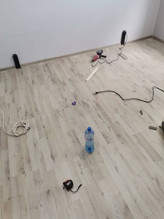 Предлагам монтаж на ламинат