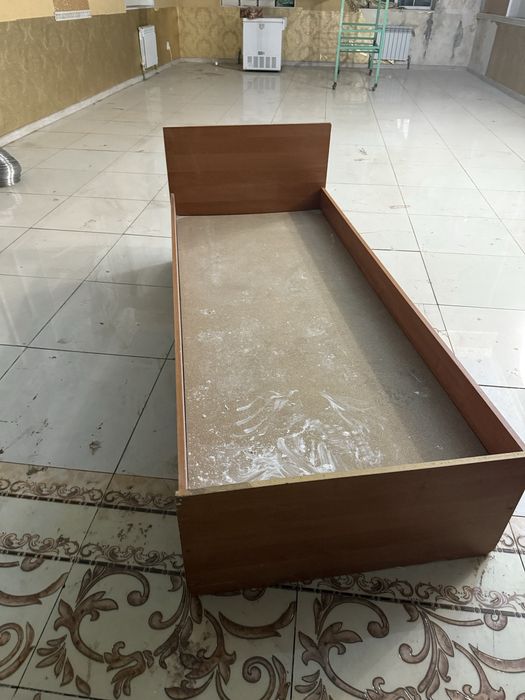 Отдам даром кровать