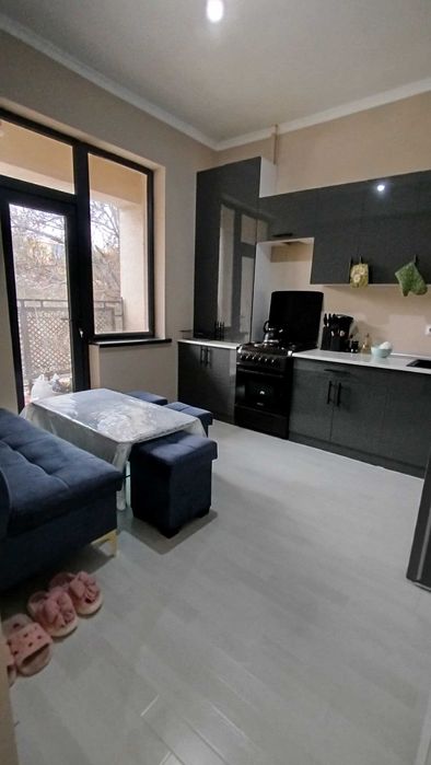 Uy sotiladi navastroyka 3 xonali