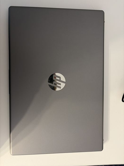 Laptop HP i5 1334U 16 GB