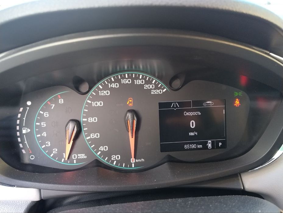 Автомобиль TRACKER PREMIER - 1