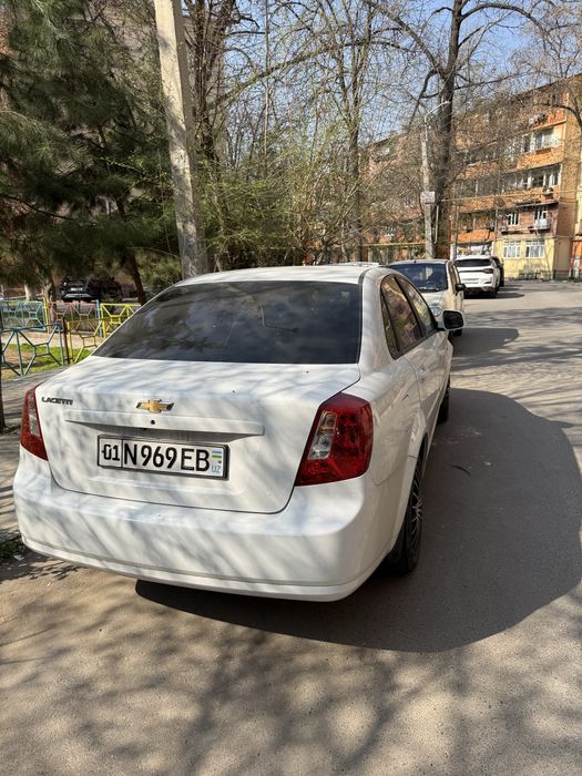 Продаётся ласетти 2022 года 19000 пробег чистая краска 100 %