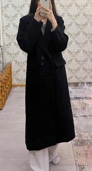 Palton yangi koʻp kiyilmagan