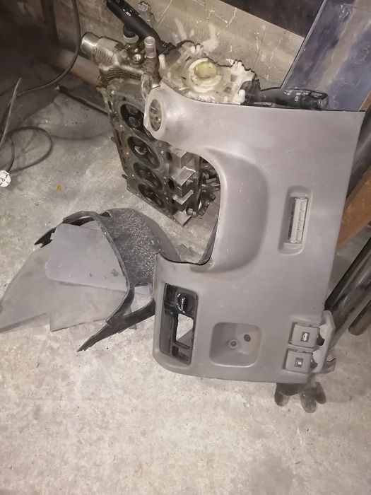 Пластик и проводка на Прадо