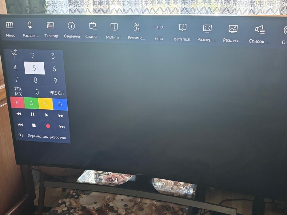 Смарт ТВ Samsung  140см