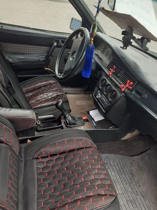 Продам срочно Мерседес 190 е