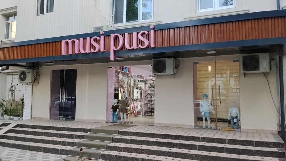 Mirzo Ulug'bek yalong'och da 2+1 honali dom sotiladi ne jiloy