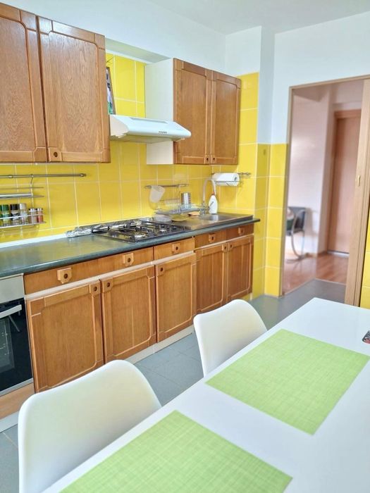 Proprietar vand apartament cu 4 camere