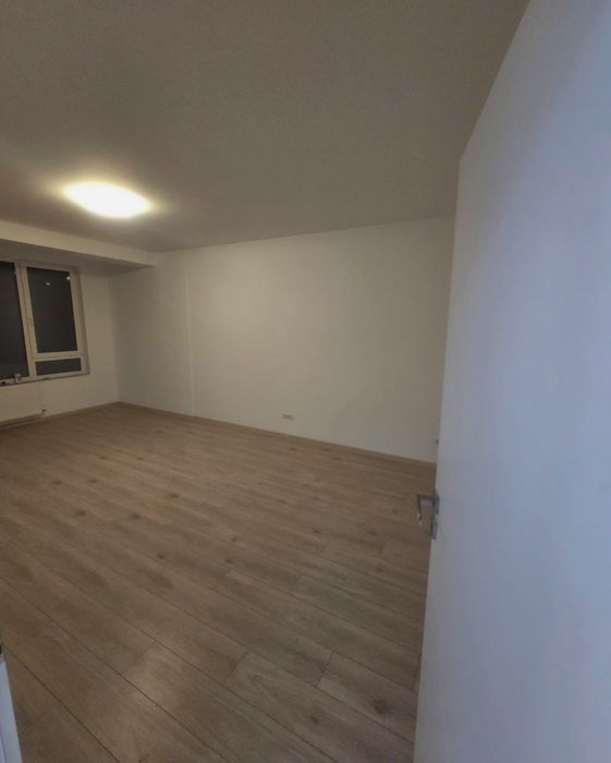 Inchiriez apartament 2 camere,mobilat /nemobilat  ,loc parcare