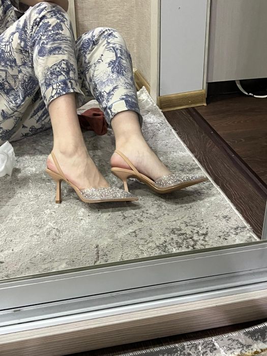 Продам туфли новые