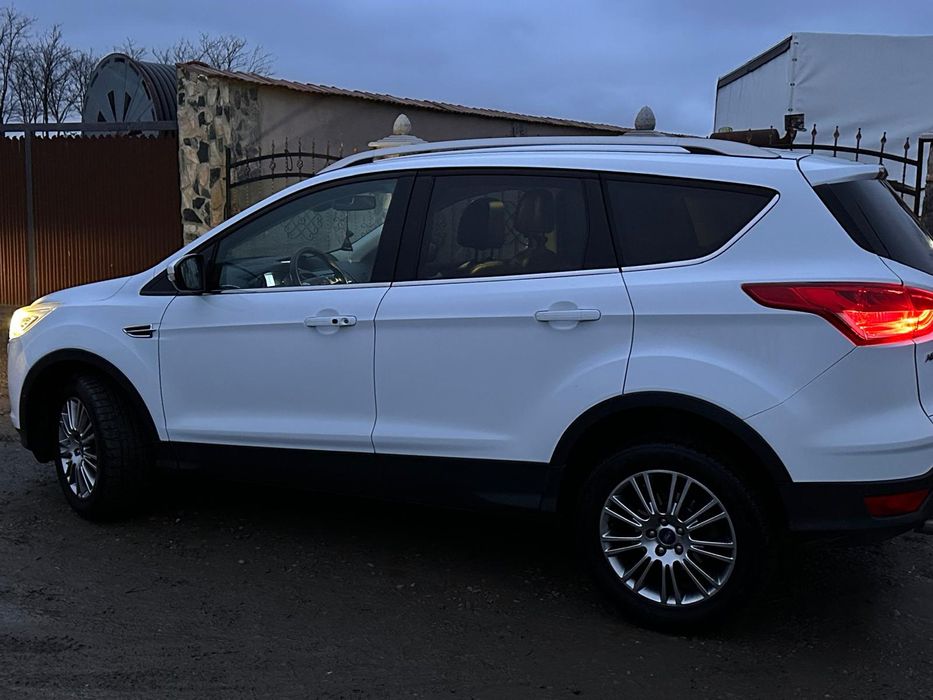 Ford Kuga 4x4 Titanium