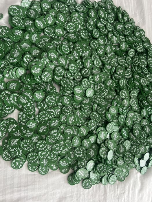 Продаю фишки для казино