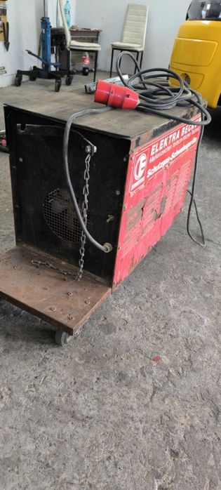 Телеподаващо Elektra Beckum