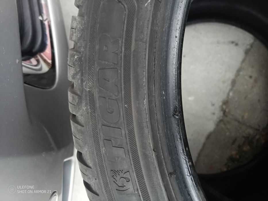 Гуми всесезонни 235/45/18