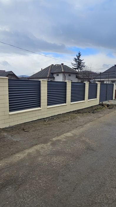 Garduri din panouri tip jaluzea,sipca metalică, plasa bordurata, tabla