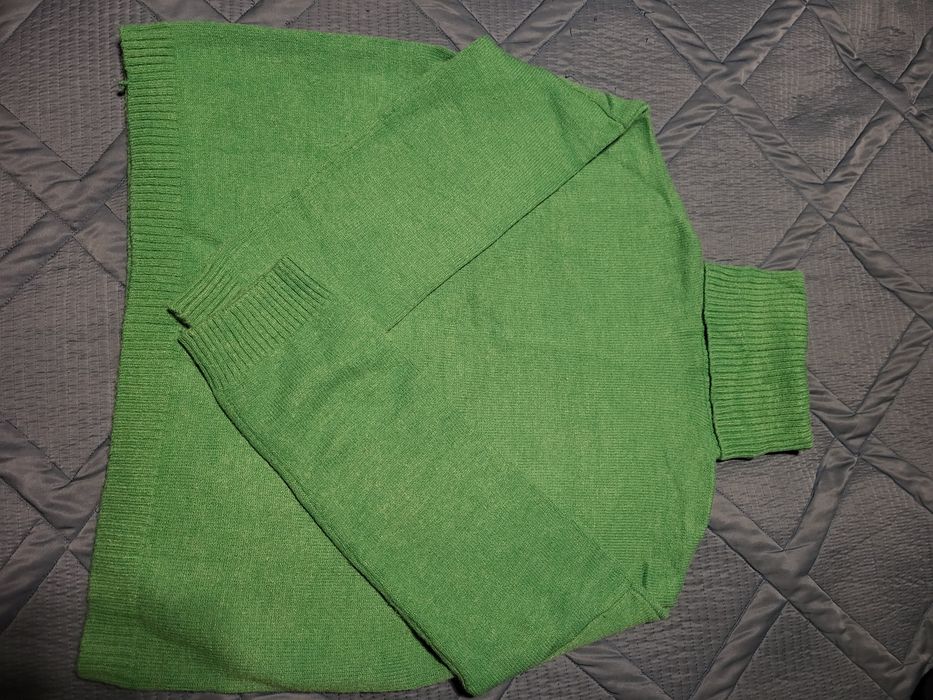 Тёплый свитер Zara зеленый