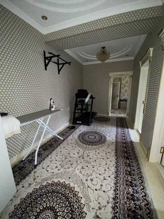 СРОЧНО!!!  Юнусобод, 4-кварталда, Зарафшон жк, 4-хонали кв сотилади.