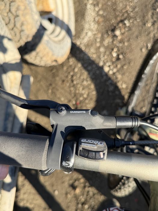 Bicicleta full suspension apecialized