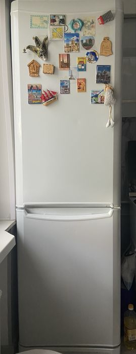 Холодильник indesit