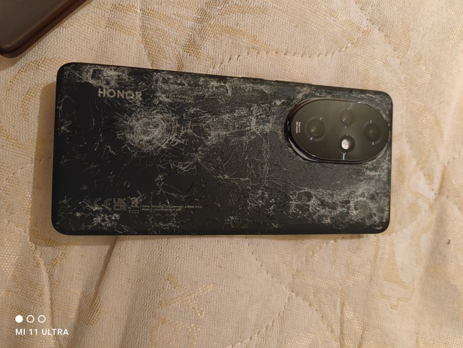 HONOR 200 Pro 12/512 ГБ — срочно продам, есть дефекты