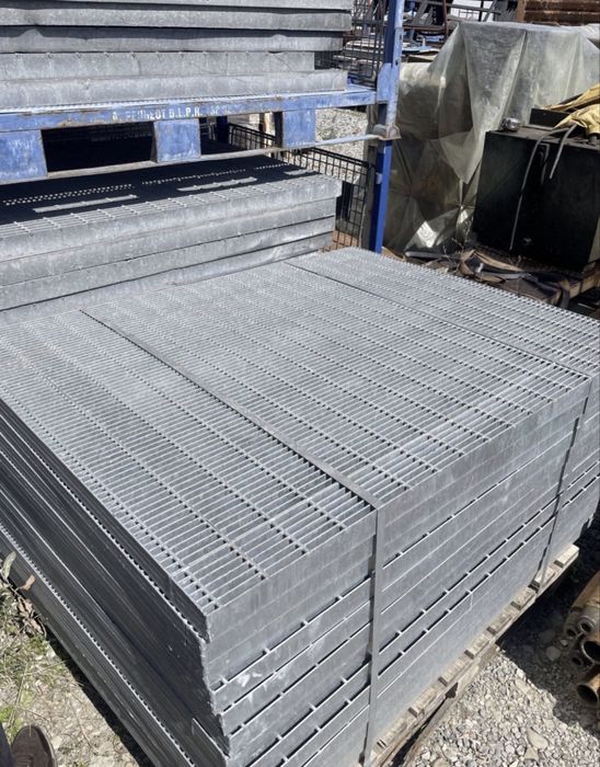 Gratare zincate galvanizate