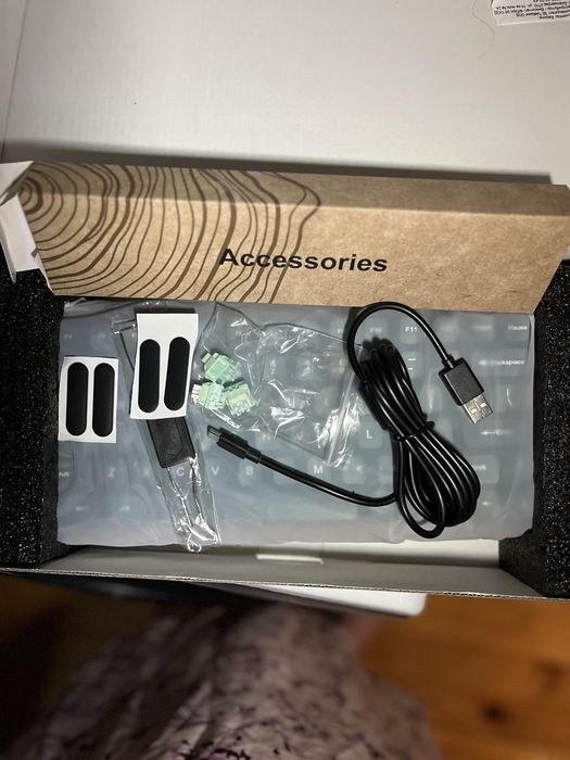 Womier WD75 V2 – механична клавиатура с дървен корпус, RGB, Wireless