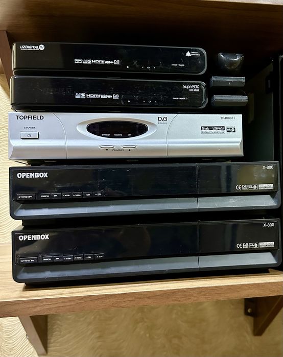 UzDigital TV, Openbox X-800 ×2, Topfield TF4600FI, Samsung DVD
