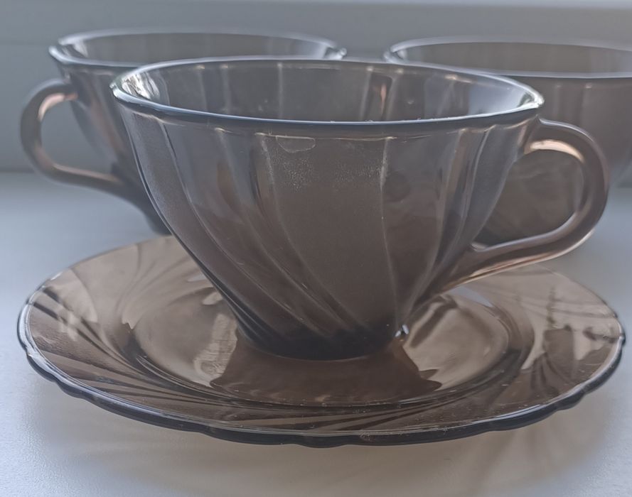 Набор чашек с блюдцами, 5 штук