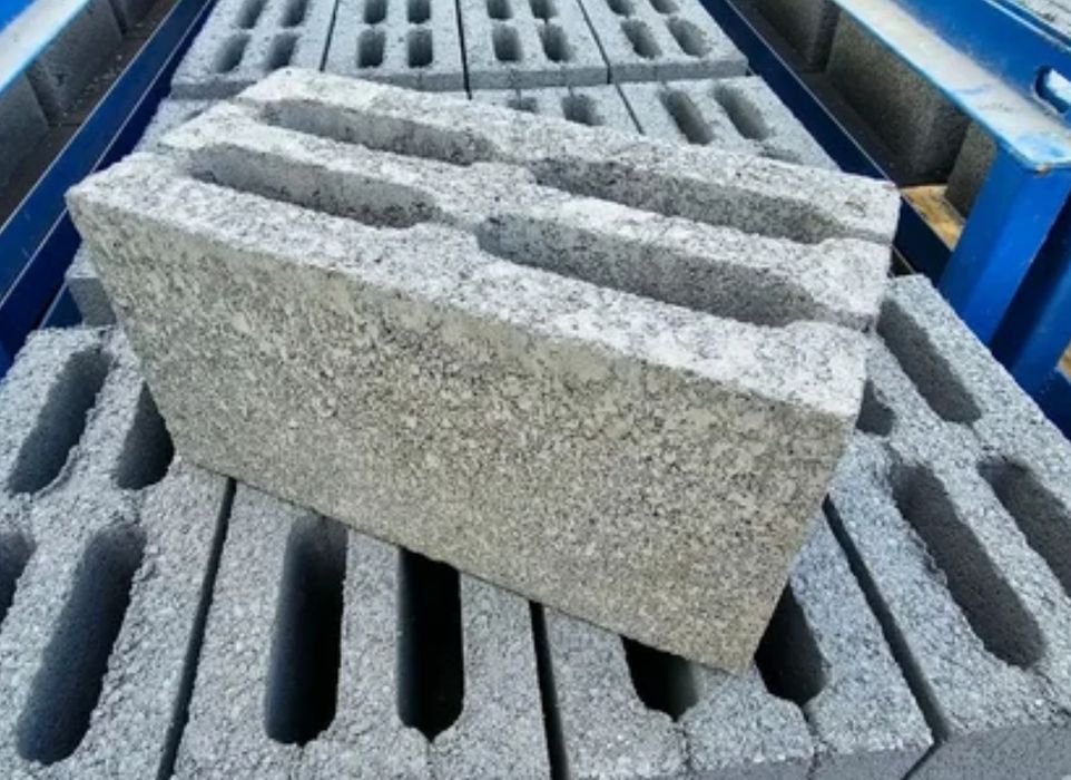 Шлакоблок продам