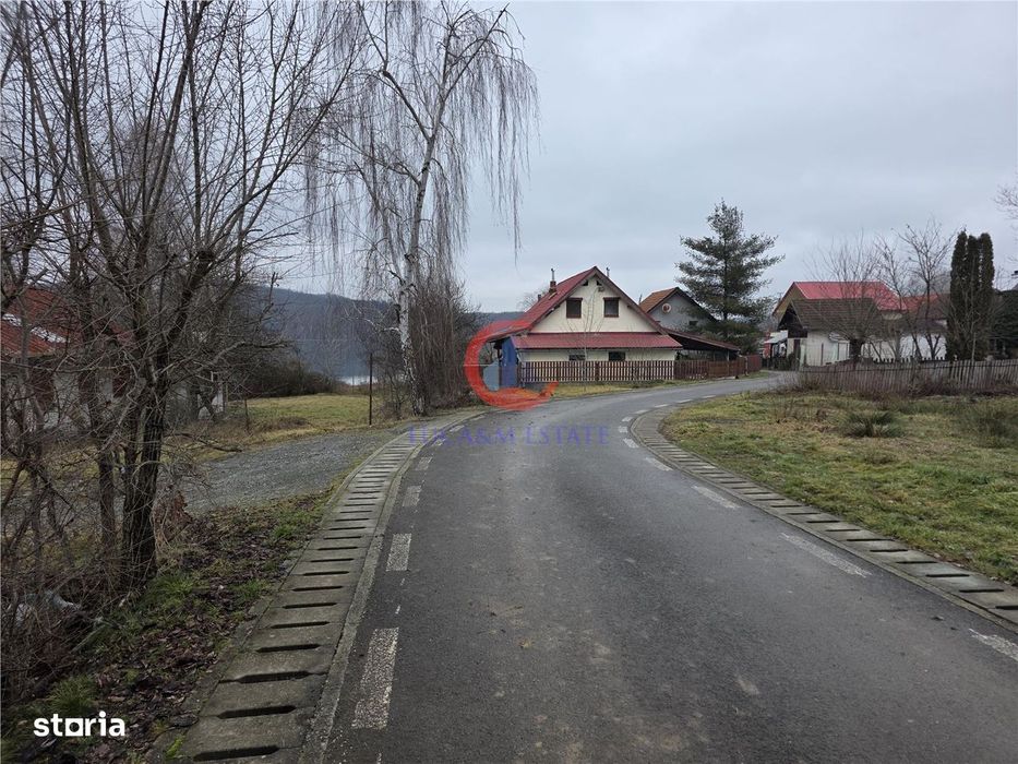 Terenuri zona Case de Vacanta  Lacul Surduc timis
