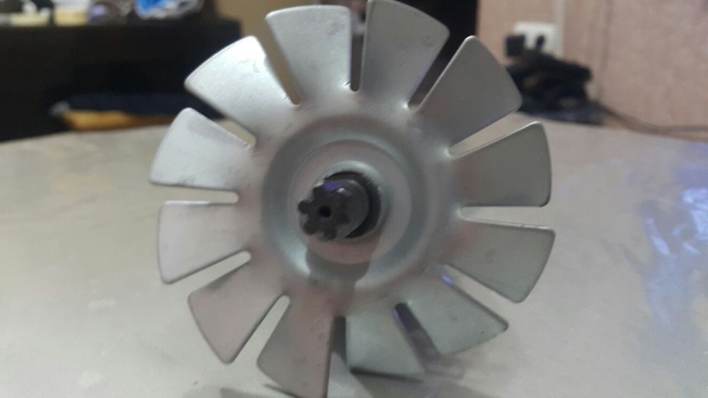 Якорь для циркулярной пилы" Макита" 5900. Новый.Смотрите фото.