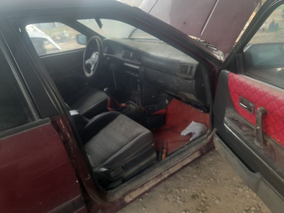 Авто на запчасти Мазад 626