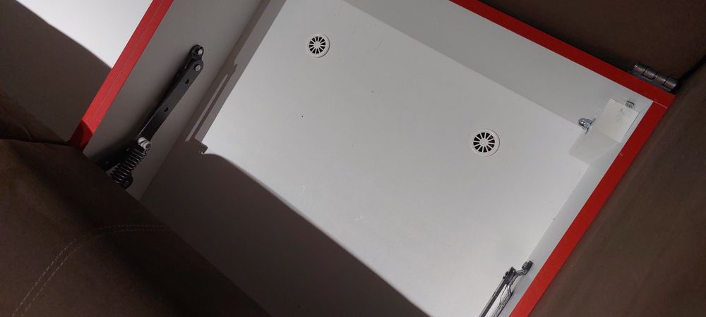 Продам диван  новый Россия