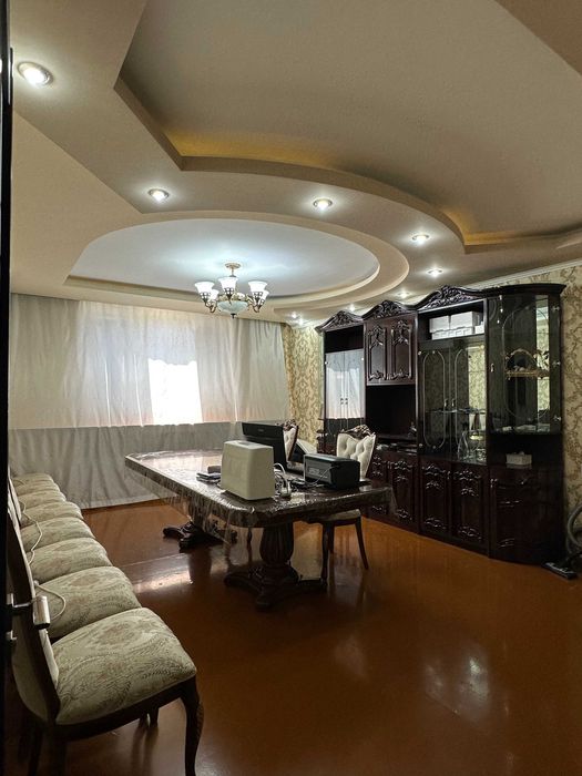 Olmazor tumanida (Akfa medline) 4 xonali uy sotiladi