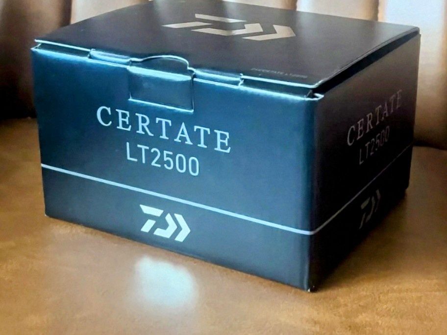 Катушки "Shimano", "Daiwa".