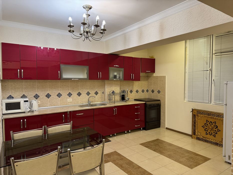 В Аренду сдается  квартира в центре города - Мирабадский район, Цум,