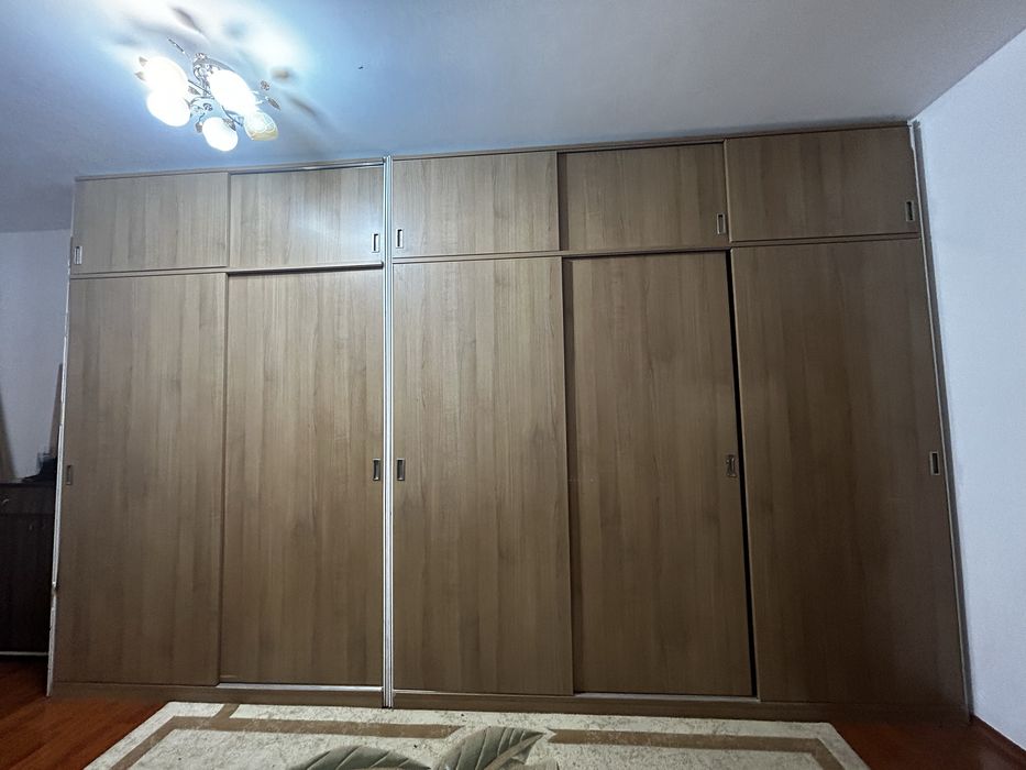 Срочно продам шкаф