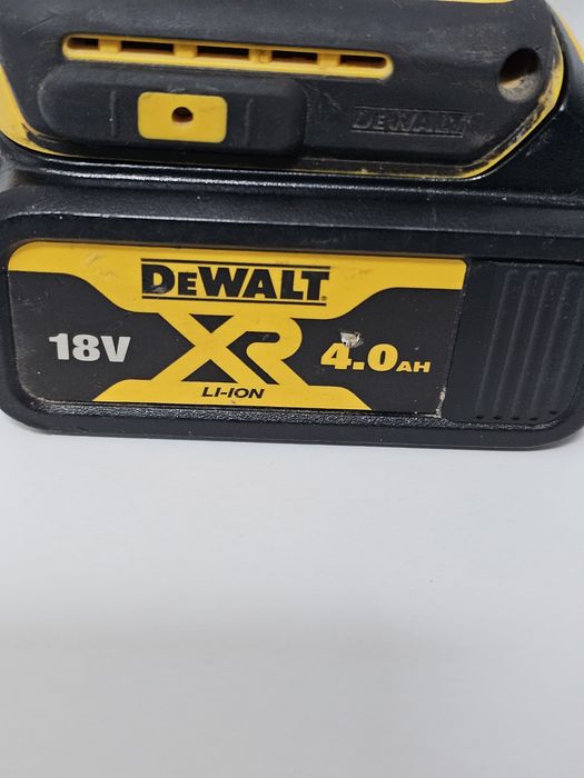 Filetantă cu percuție dewalt Amanet Canta