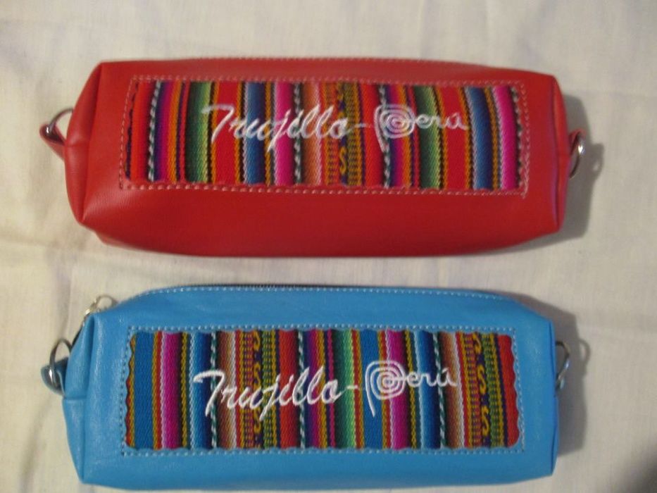 Перуански Сувенири - Несесери