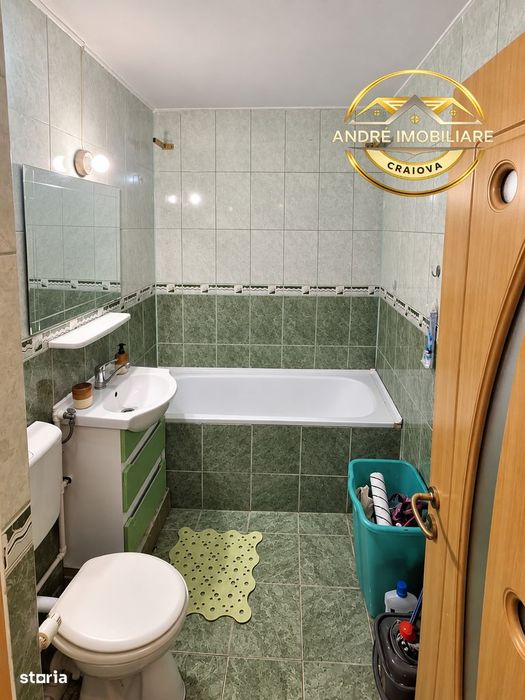 Apartament 2 camere decomandate,Rovine,54mp,acoperiș tablă, liber